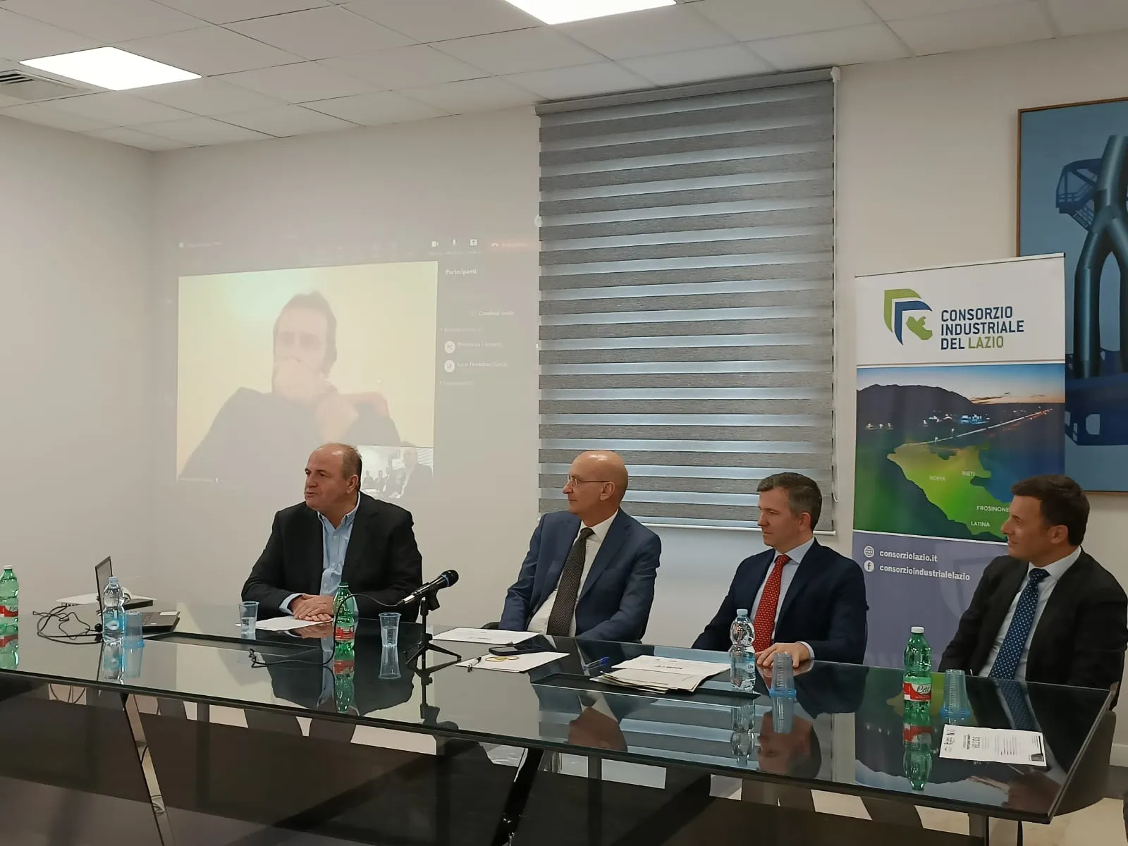 Presentato il rivoluzionario progetto "Helios" per l'idrogeno