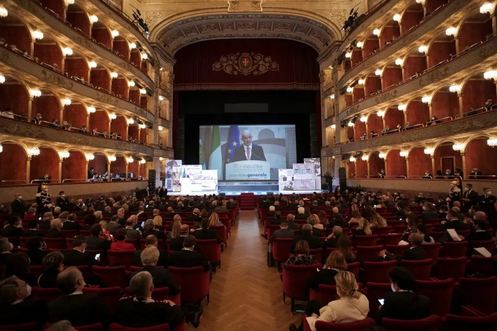 Assemblea di Unindustria, il presidente De Angelis: "Coniugare esigenze ambientali con quelle industriali"